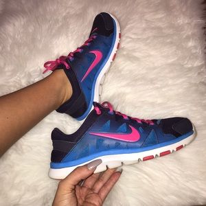 Nike Sneakers